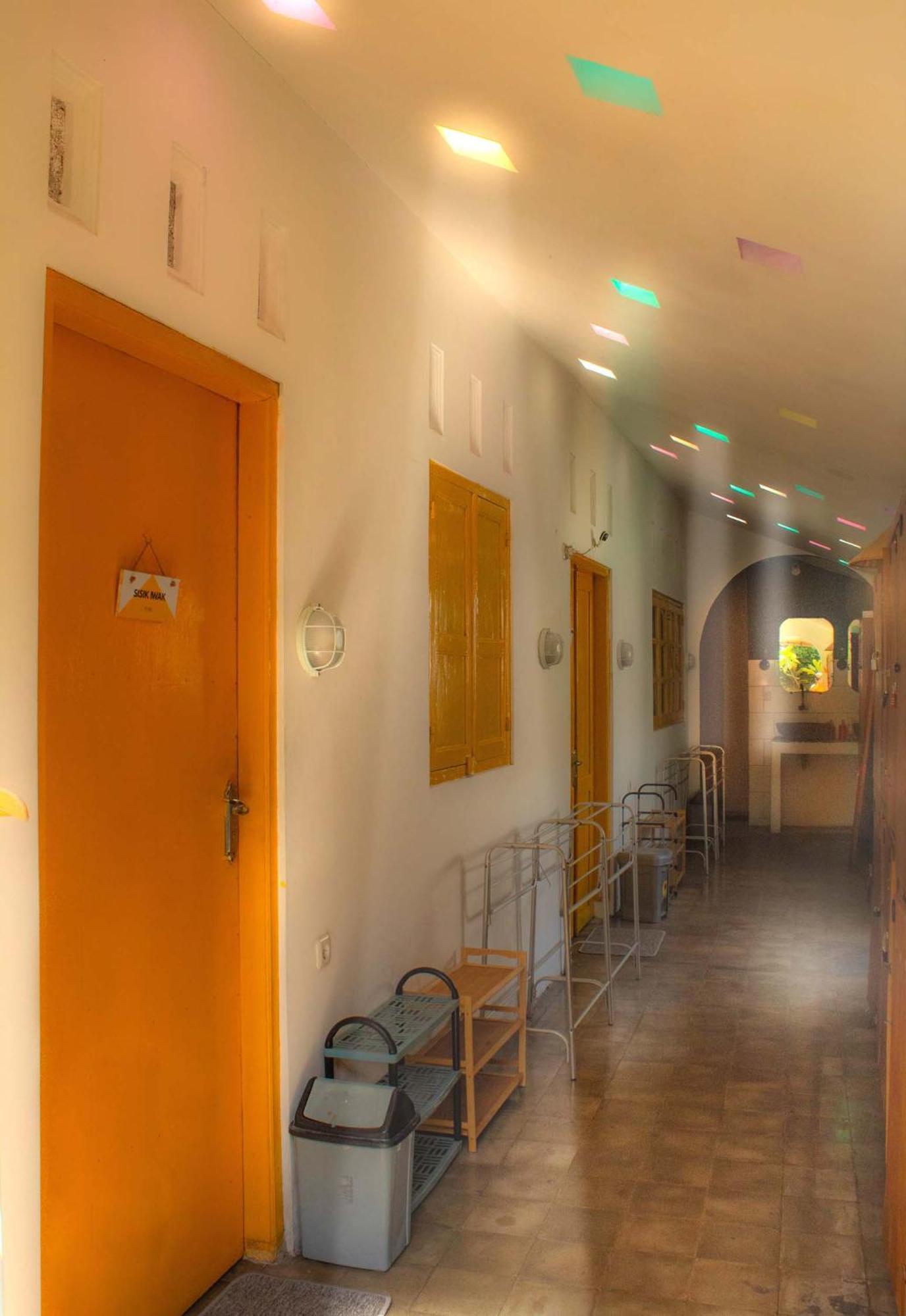 Wonderloft Hostel Jogja Jogjakarta Buitenkant foto