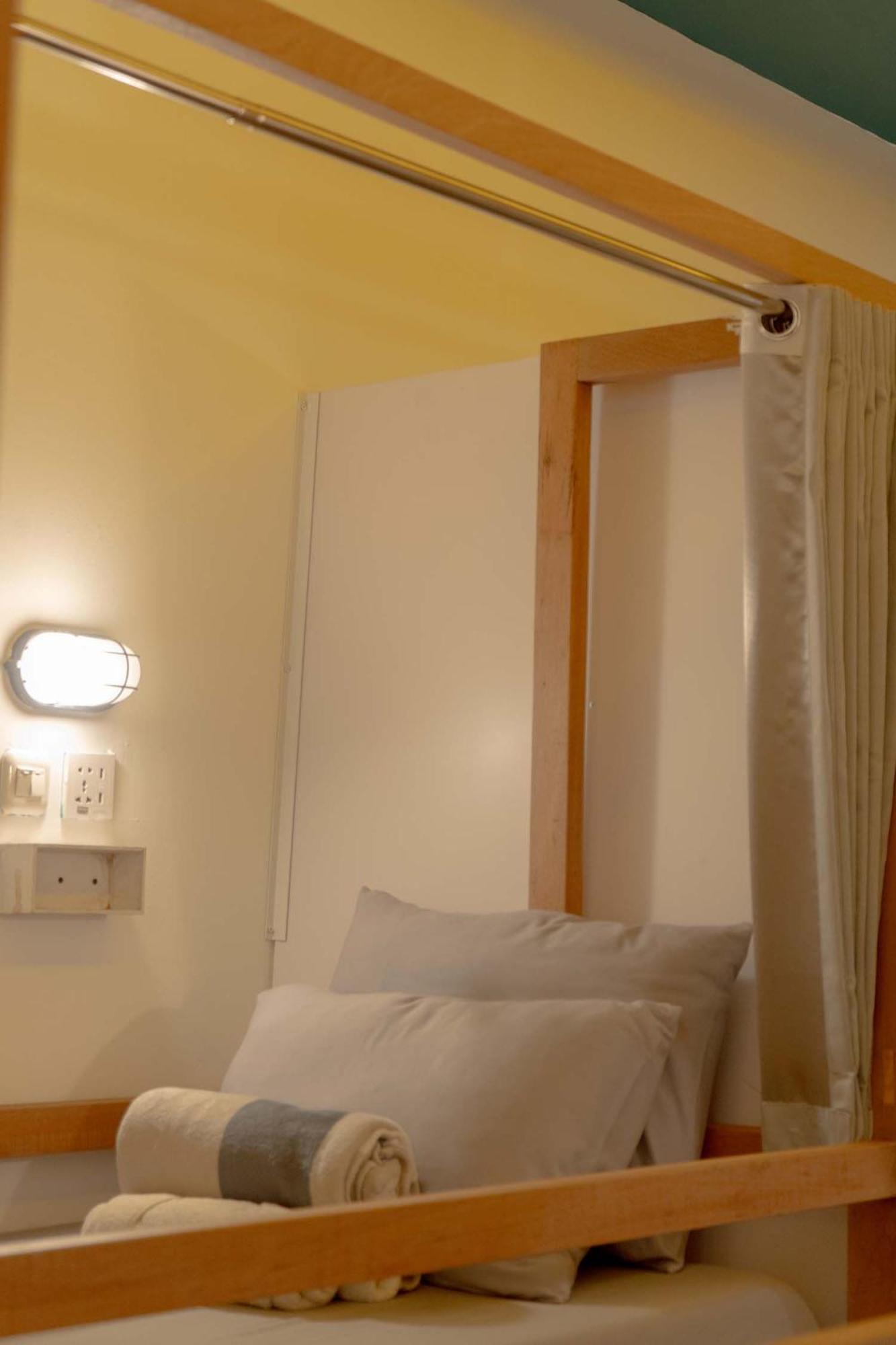 Wonderloft Hostel Jogja Jogjakarta Buitenkant foto