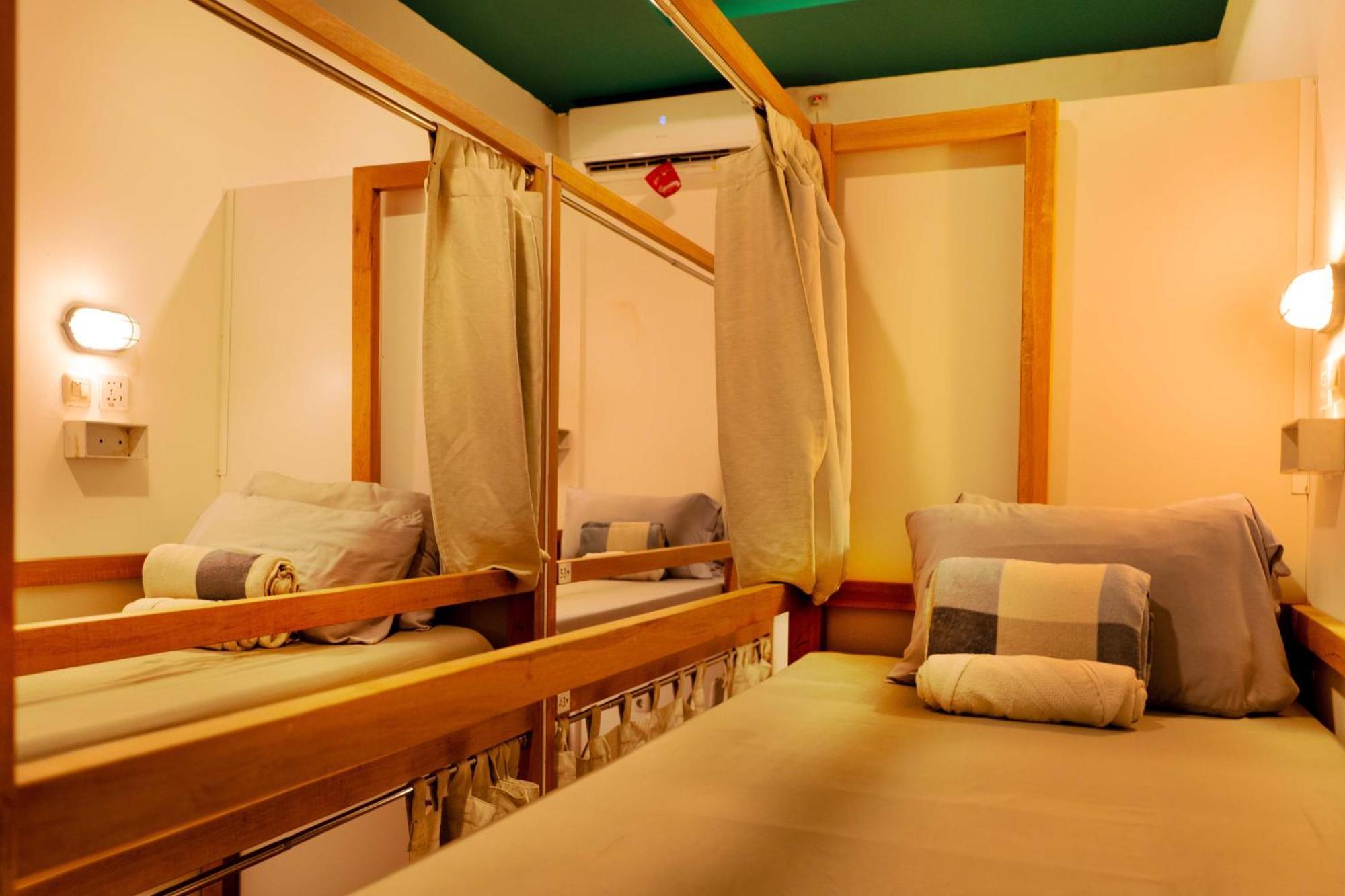 Wonderloft Hostel Jogja Jogjakarta Buitenkant foto