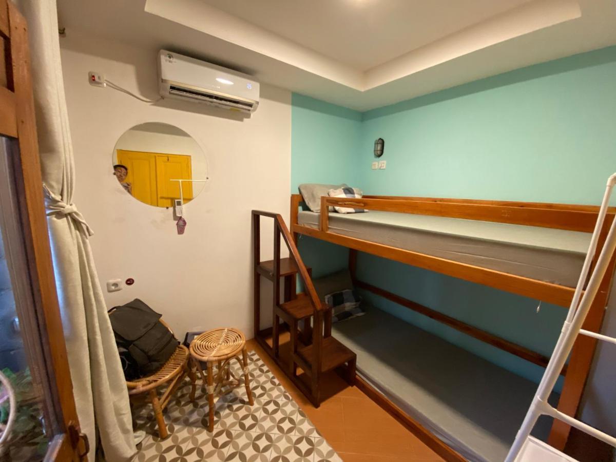 Wonderloft Hostel Jogja Jogjakarta Buitenkant foto